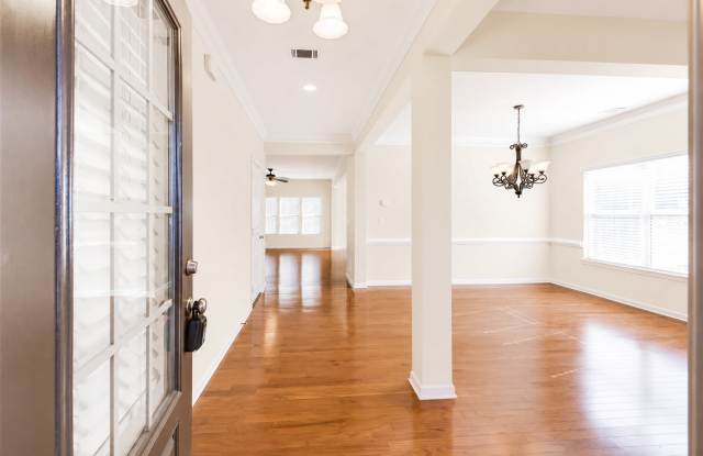 7245 Rocking Horse Lane Gallery 3