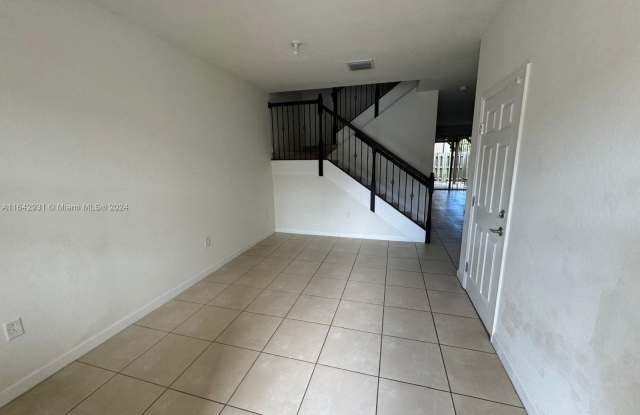 25371 SW 115th Ct Gallery 3