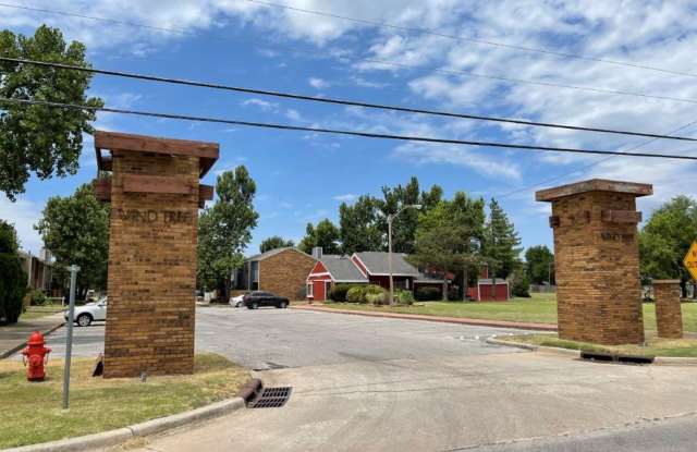 3 bed 2 bath town home in Putnam City Schools! All appliances photos photos