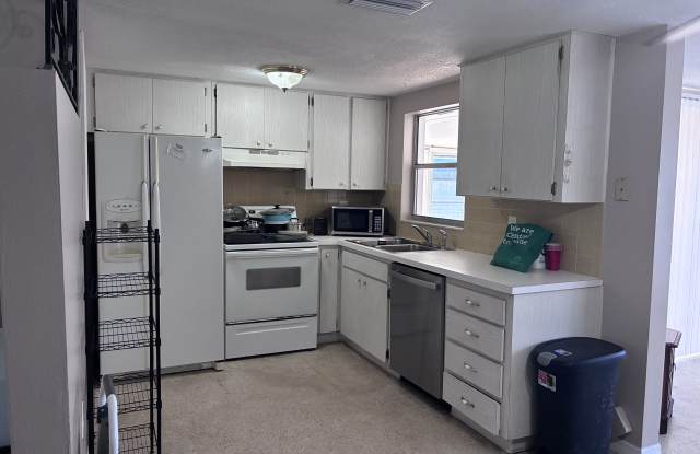 8019 Portage Drive Gallery 2