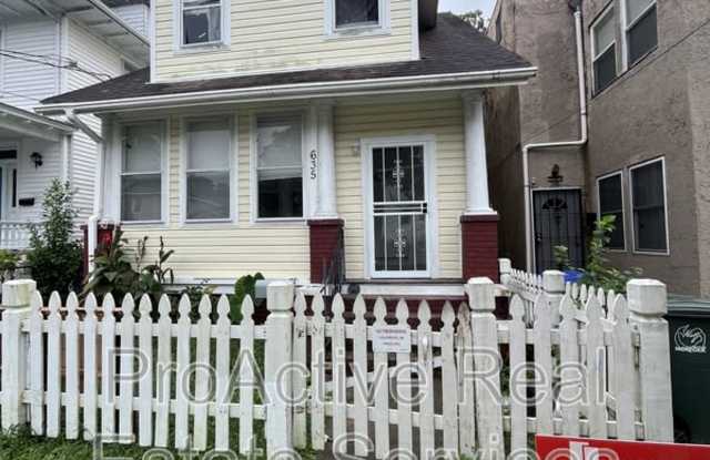 635 West 28th Street - 635 West 28th Street, Norfolk, VA 23508