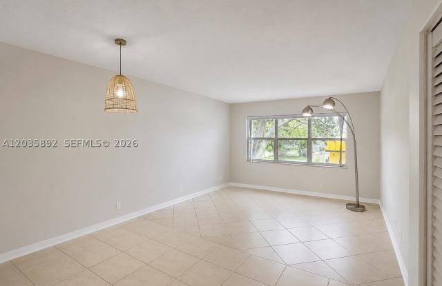 280 S Cypress Rd photos photos