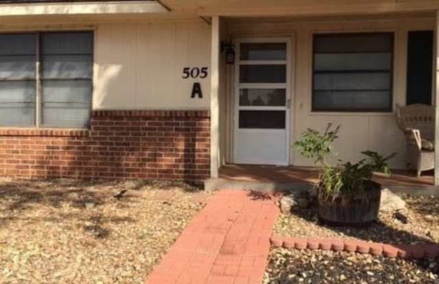 505 A Harrell Lane Gallery 1