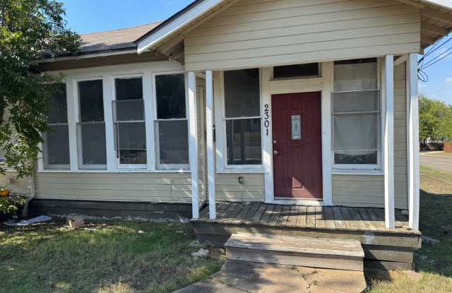 One Bedroom Corner Lot Gallery 1