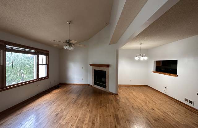 2011 South 101 Terrace Gallery 2