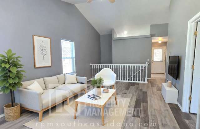 Spacious & Updated 4 Bedroom, 3 Bathroom Twin Home in Ammon (Idaho Falls) for Rent by Real Property Management photos photos
