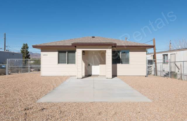 CUTE 1 BEDROOM HOME photos photos