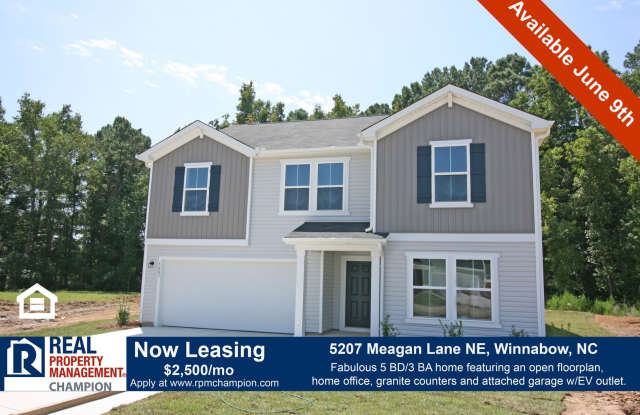 Space Galore in This Beautiful 5 BD/3 BA Home! photos photos
