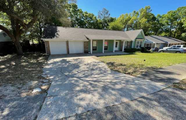 Beautiful Upgraded Home in Northeast Pensacola - Northpointe Subdivision photos photos