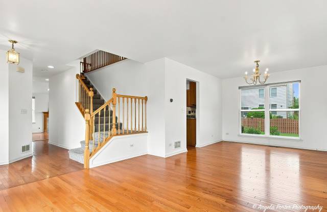 10570 Wing Pointe Drive Gallery 4