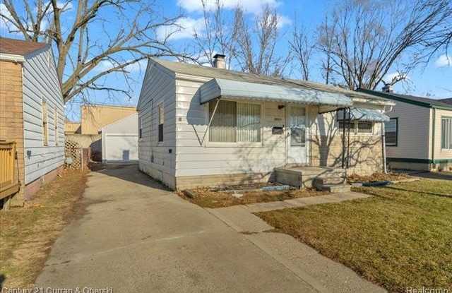 7011 Lozier Avenue photos photos