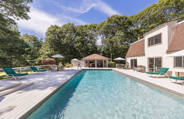 11 Sandown Court Gallery 2
