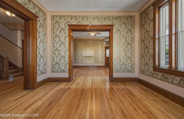 13 Mill Street Gallery 3