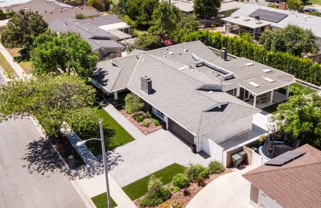 5 bedroom 2.5 bathroom home in Shadow Oaks Gallery 4