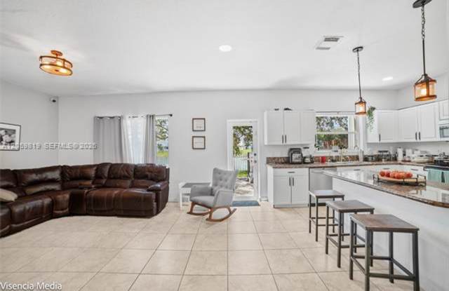 3160 NE 1st Dr # 3160, Homestead, FL 33033 photos photos