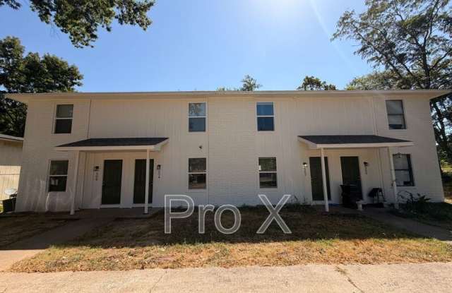 504 N Betty Jo Drive - 504 North Betty Jo Drive, Fayetteville, AR 72701 504 N Betty Jo Drive - 504 North Betty Jo Drive, Fayetteville, AR 72701