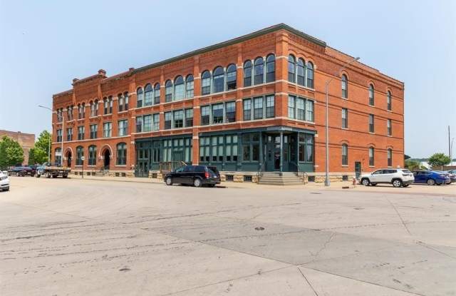 44 Main photos photos