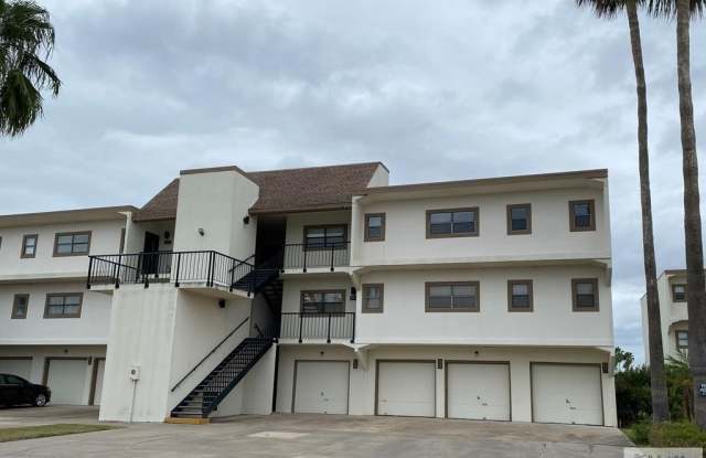 2010 EL DORADO AVE. photos photos