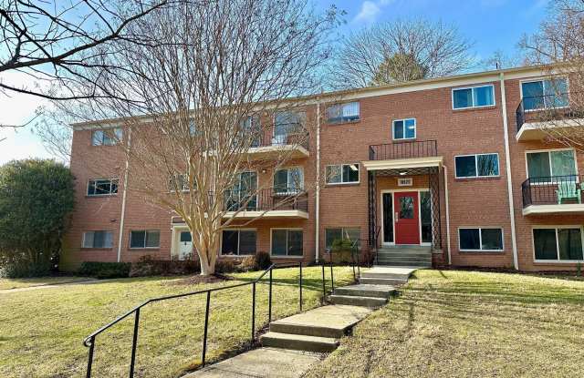 10620 WEYMOUTH Street unit: 1 photos photos