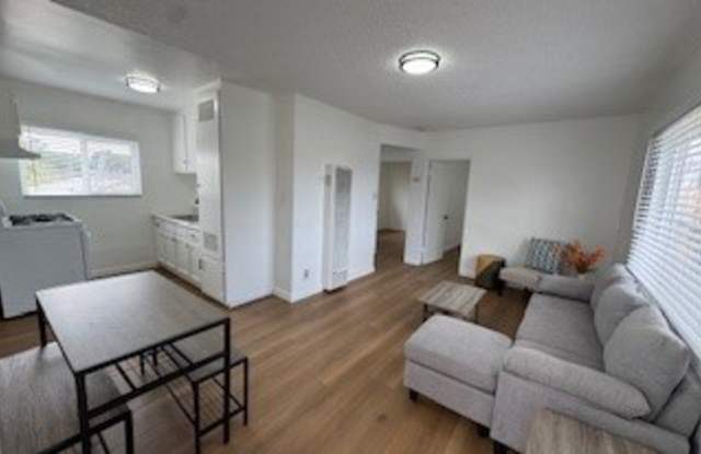 211 W. 88th Pl. photos photos