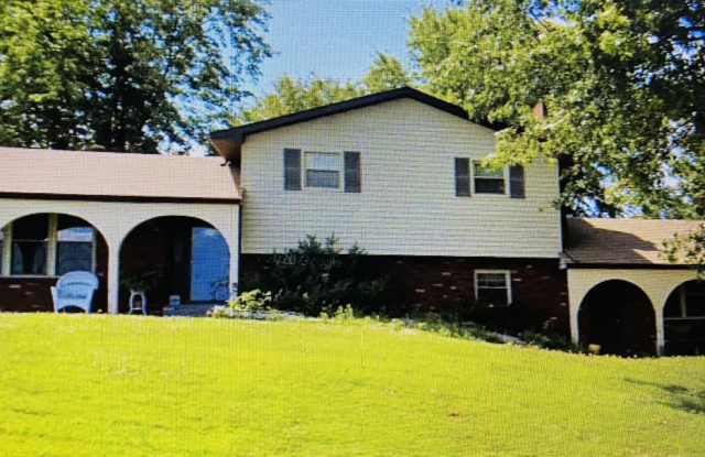 977 Donna Dr photos photos