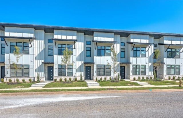 2304  SE C - 2304 Southeast C Street, Bentonville, AR 72712
