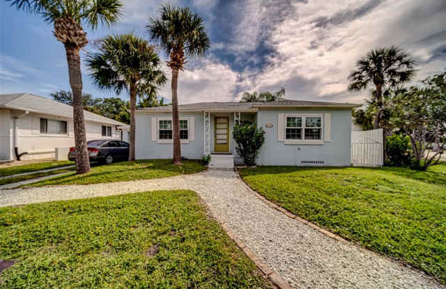 741 LANTANA AVENUE Gallery 2