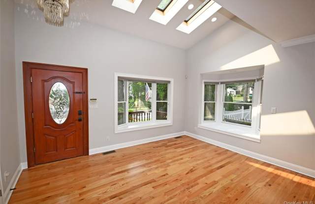 91 Baker Hill Road Gallery 3