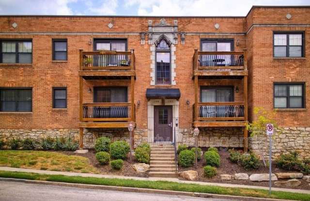 1102 W 46th St - 1102 West 46th Street, Kansas City, MO 64111