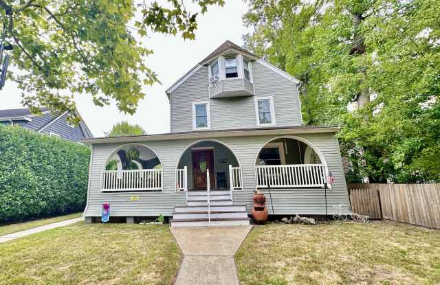 1004 5th Avenue photos photos