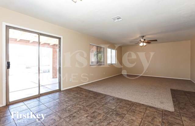1205 East Desert Moon Trail Gallery 4