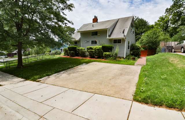 13002 Atlantic Avenue photos photos