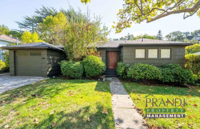 128 Hilldale Dr Gallery 1