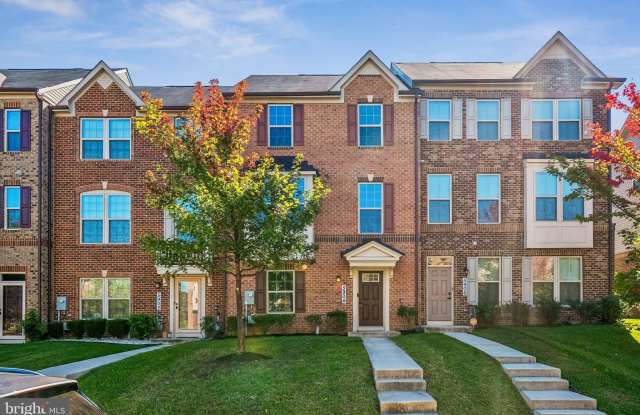5904 RICHMANOR Terrace Gallery 1