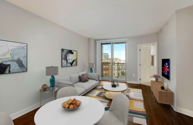 Spinnaker Bay at Harbor East Gallery 2