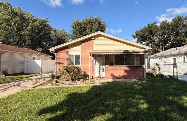 Recently rehabbed gem available for rent Gallery 1