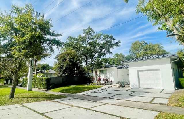 330 NE 88th St - 330 Northeast 88th Street, El Portal, FL 33138