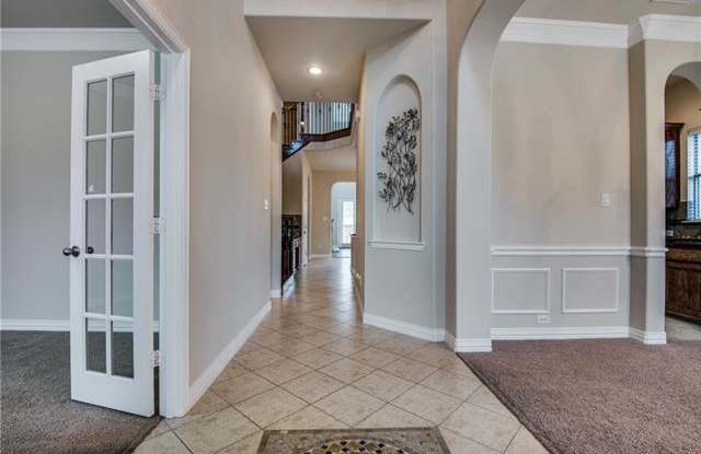 2231 Luckenbach Lane Gallery 4