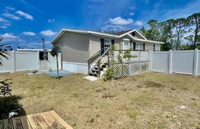 19621 N TAMIAMI TRL 47 photos photos