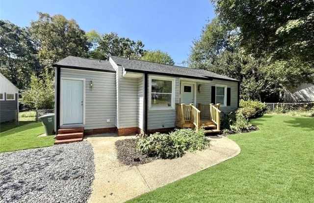 2735 Stratford Drive Gallery 2