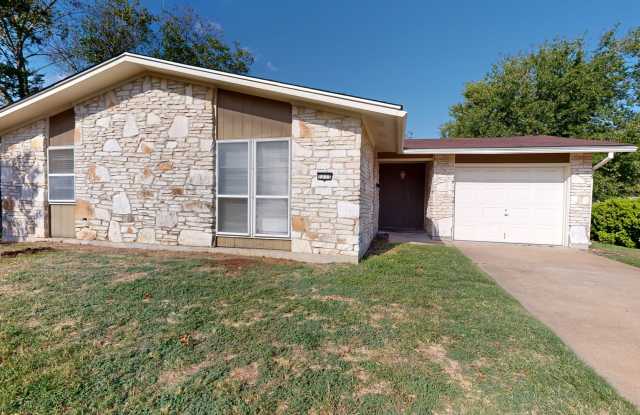 SINGLE FAMILY HOME $1,395 + 2 WEEKS FREE RENT!!! - 1711 Janis Drive, Killeen, TX 76549