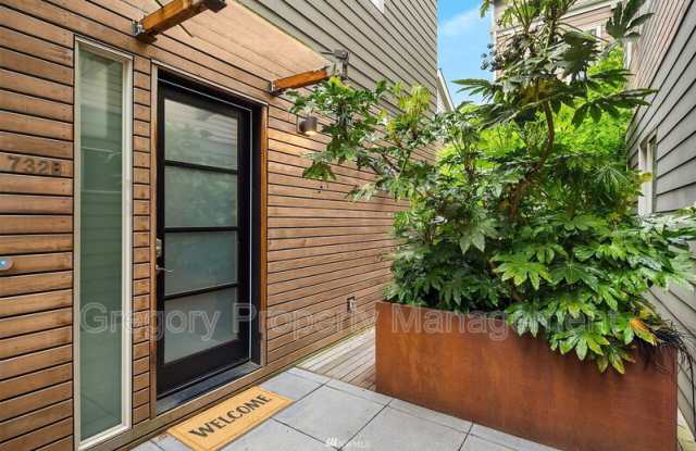 732 Boylston Avenue East - 732 Boylston Avenue East, Seattle, WA 98102