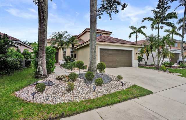 1725 Winterberry Ln Gallery 3