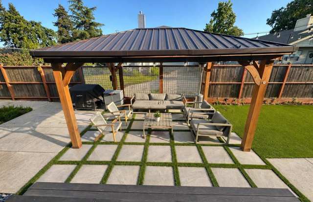 1316 New York Dr photos photos