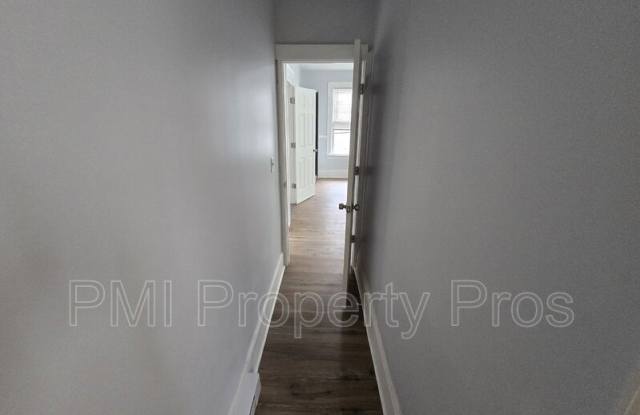 2660 N 37th St photos photos