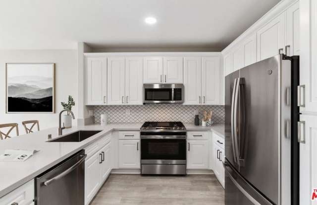 6260 W 3rd St unit: 3-401 photos photos