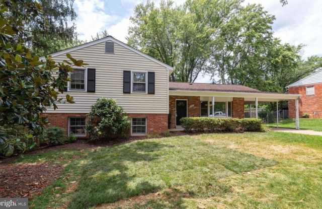 1606 MARY ELLEN Court Gallery 2