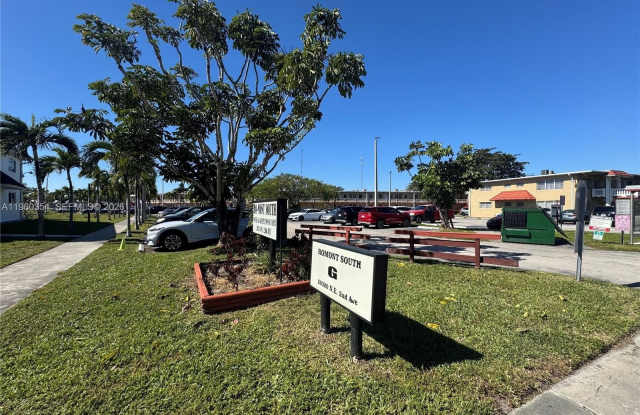 20320 NE 2nd Ave photos photos