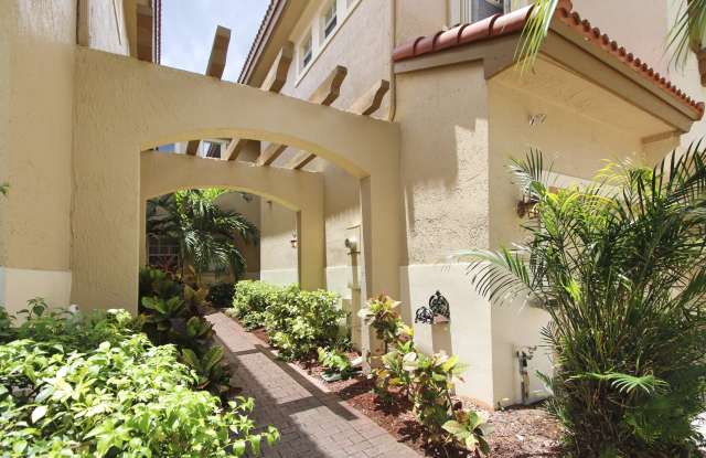 5794 NW 119TH Terrace Gallery 3