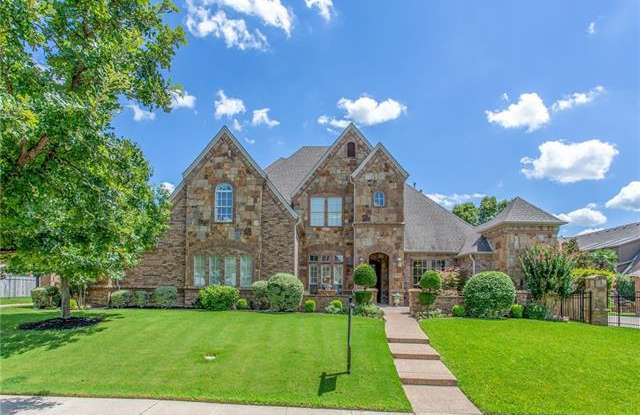 701 Castle Rock Drive - 701 Castle Rock Drive, Southlake, TX 76092